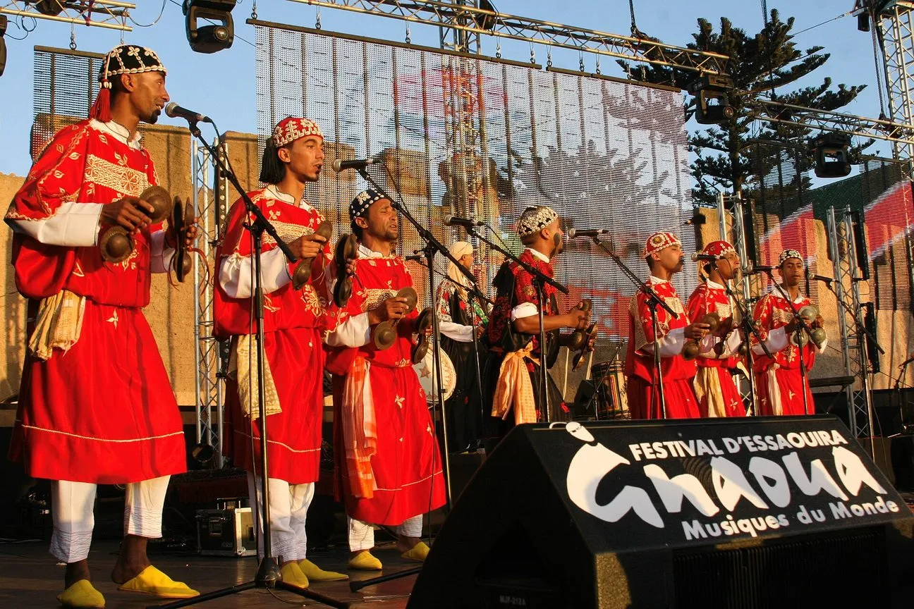 Maroko | Muzycy gnawa na Festiwalu Gnaoua w Essaouirze
