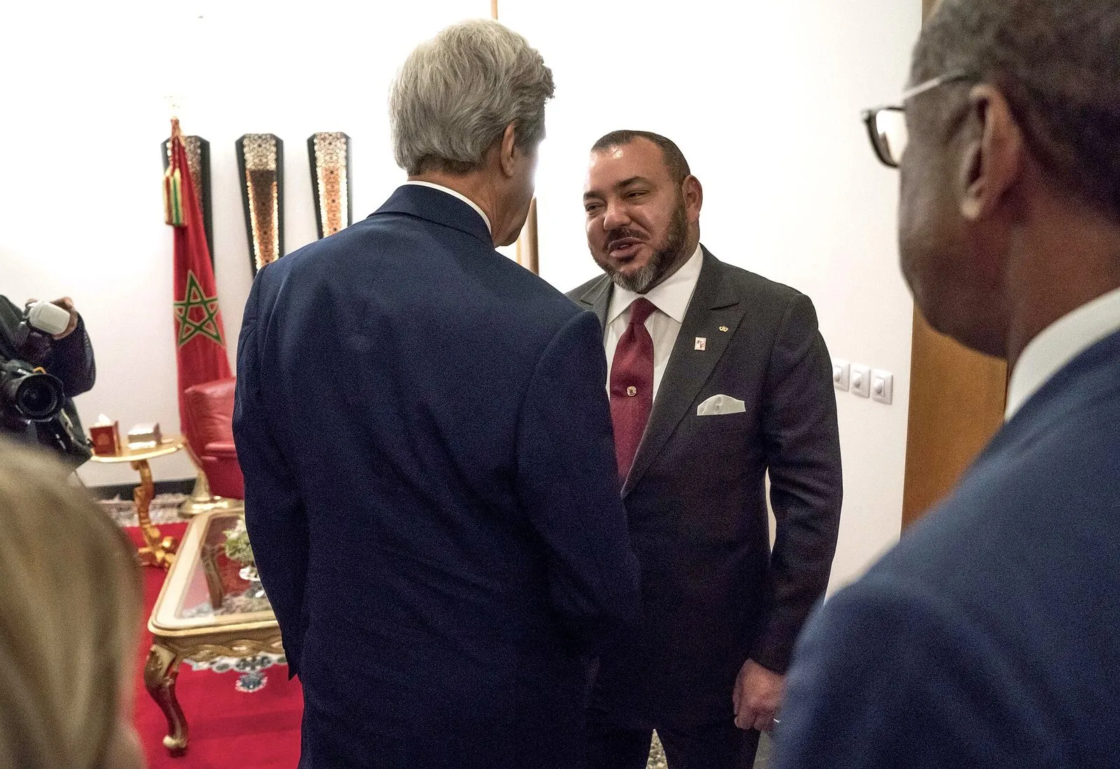 Maroko | Król Muhammad VI podczas spotkania z sekretarzem stanu USA Johnem Kerrym