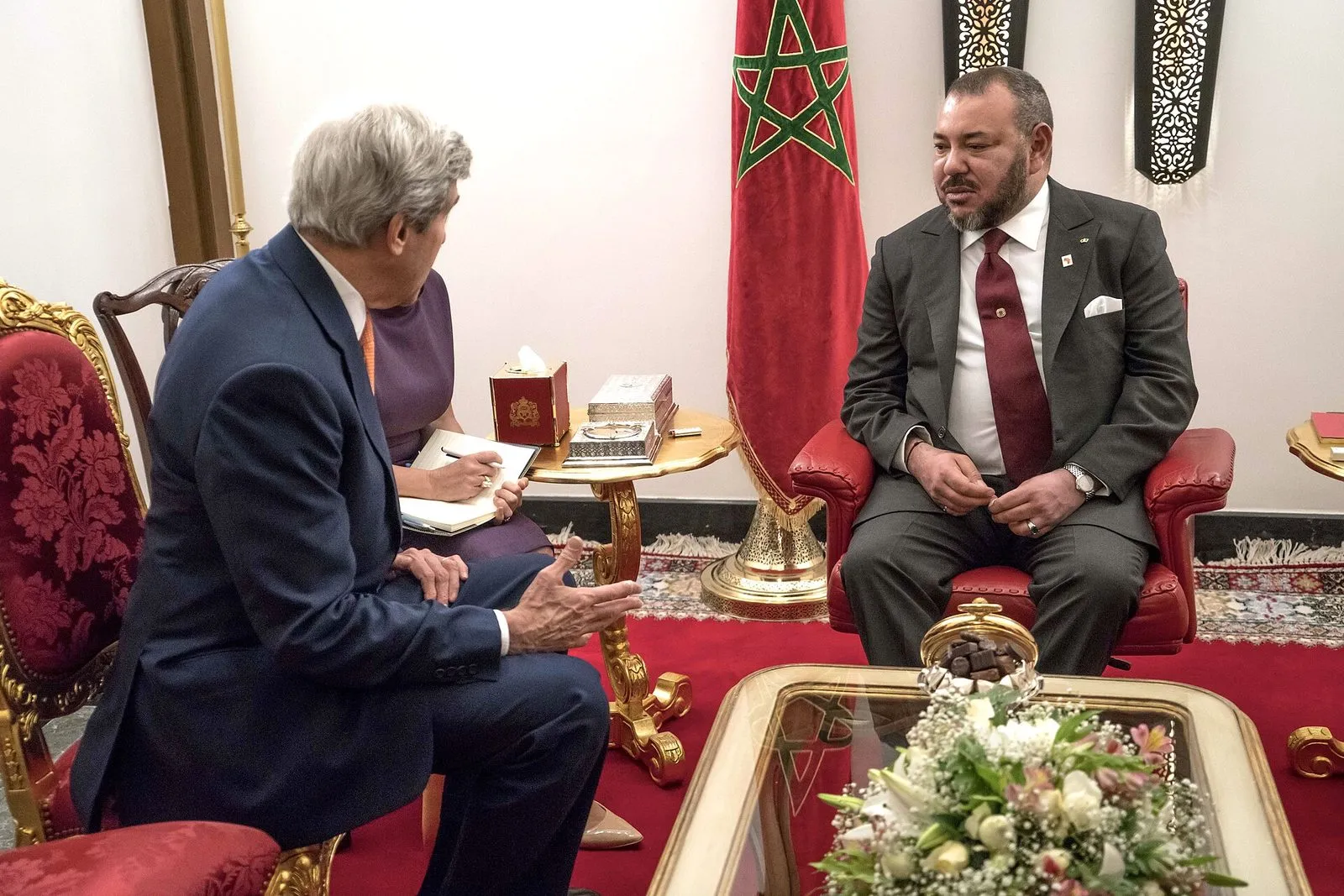 Maroko | Król Muhammad VI podczas spotkania z sekretarzem stanu USA Johnem Kerrym