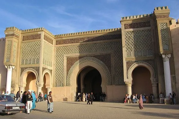 Maroko | Brama Mansura (Bab el-Mansour) w Meknes